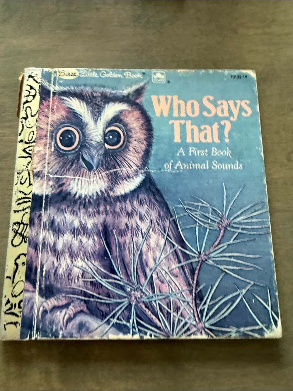 Who Says That? A First Book of Animal Sounds - Blue Cover